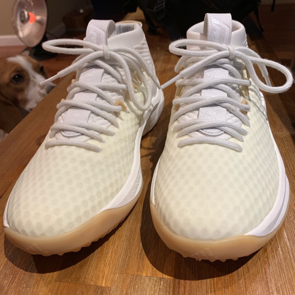 Dame 4 Basketball Shoes